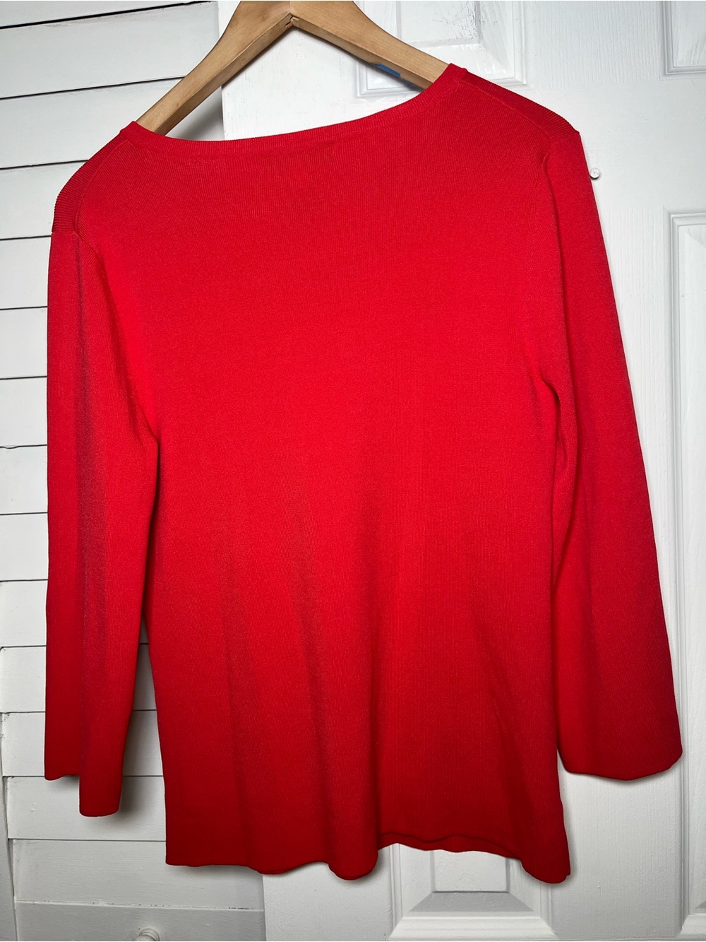 Cable & Gauge Red Lace-Up Front Ribbed Long Sleeve Top Size Large - Picture 8 of 15